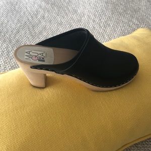 Black clogs